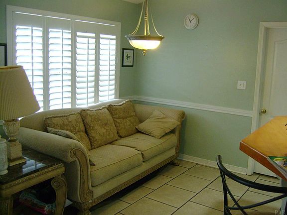 5th image of 1841 Shady Creek Dr