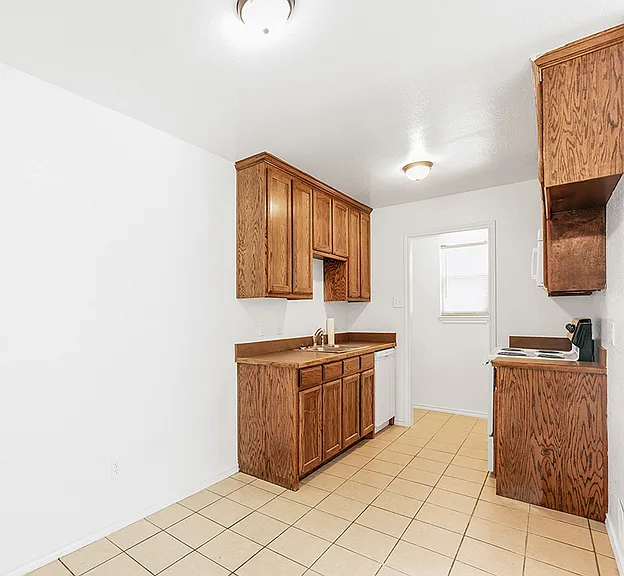 315 Isbell Rd — Photo 7