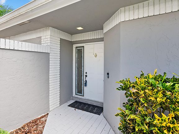 5th image of 2479 SW Brookwood Lane