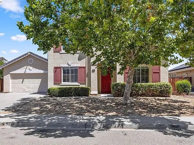 7 bed, 3.0 bath, 3059 sqft, $4,500 — Photo 2