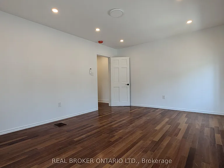 1150 Woodbine Ave #3 — Photo 6