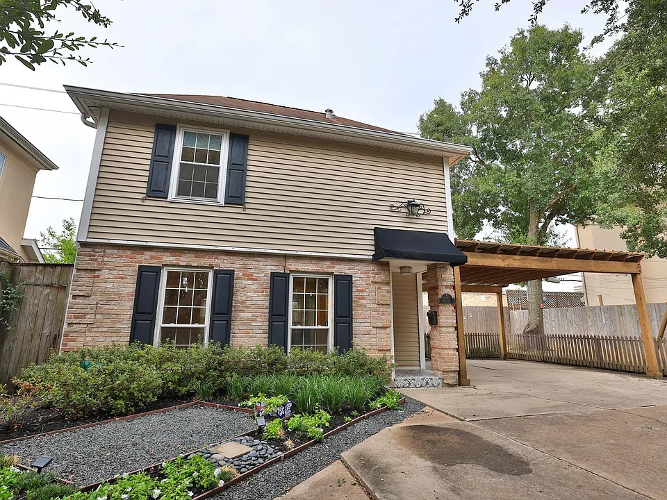 2209 Nantucket Dr #C