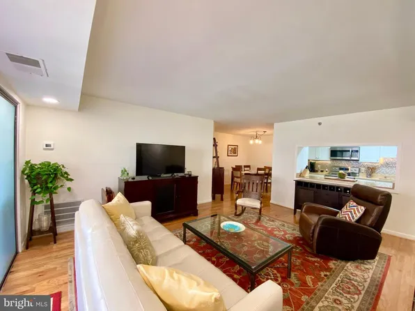1301 North Ct #812, Arlington, VA 22201