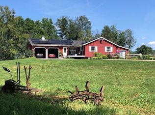215 Oxbow Rd, South Royalton, VT 05068