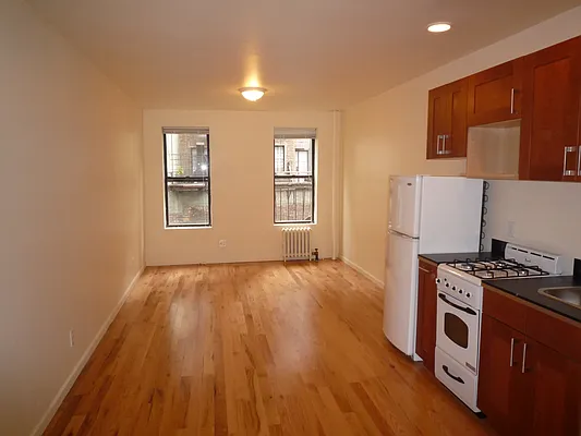 Rented by Halstead Real Estate | media 10