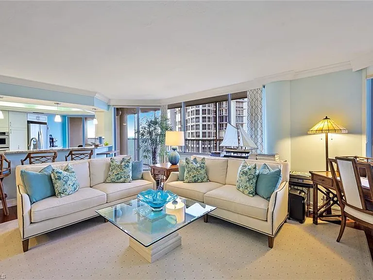 4041 Gulf Shore Blvd N #805 — Photo 9