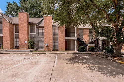 2401 Sycamore Ave Photo 1