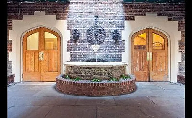 Sold by Corcoran | media 41