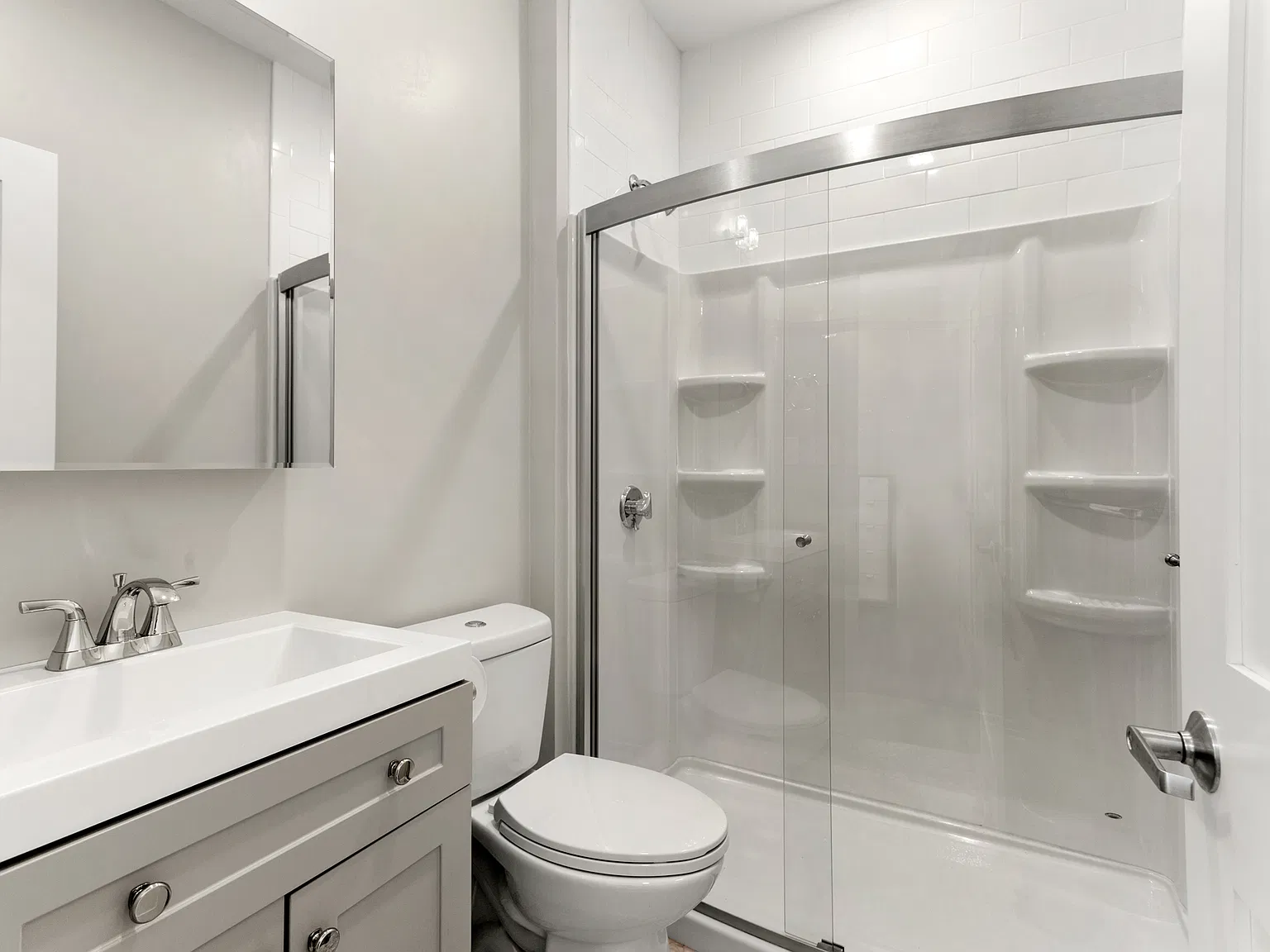 1 bed, 1100 sqft, $1,550 — Photo 4