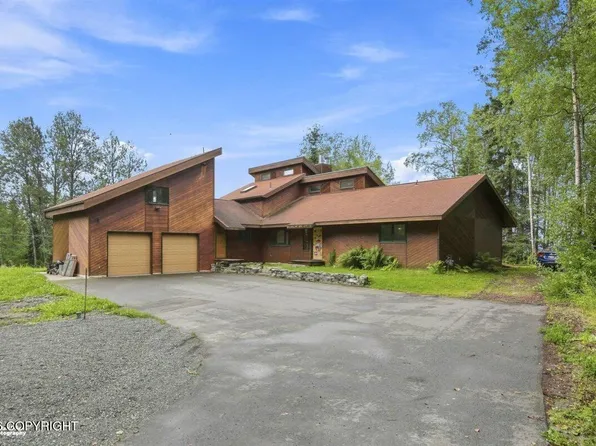 21112 Oberg Rd, Chugiak, AK 99567