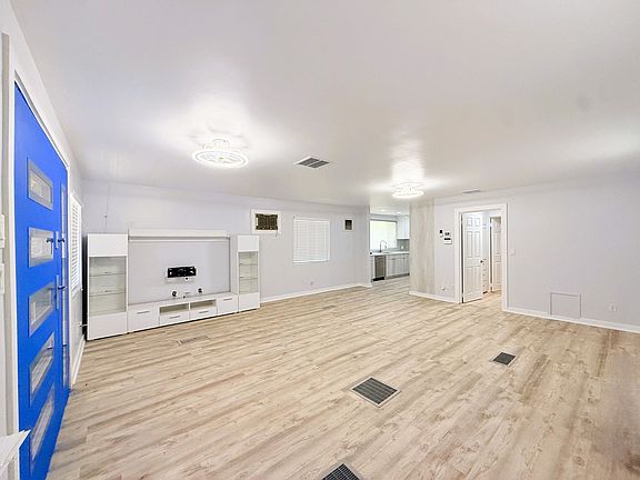 5th image of 545 S Calle Amigos #A