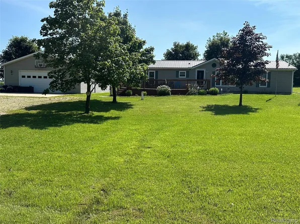 2505 Koylette Rd, Marlette, MI 48453