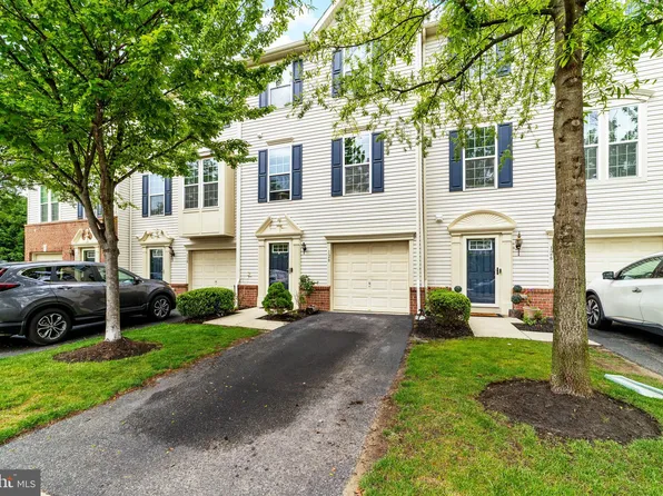 128 Michele Way #38, Cinnaminson, NJ 08077