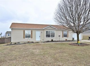 239 Rivers Edge Dr, Moscow Mills, MO 63362