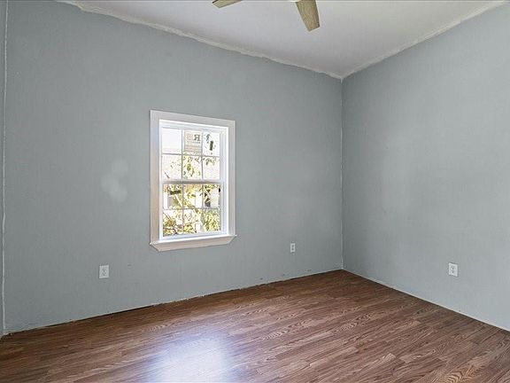 5th image of 2616 Castiglione St