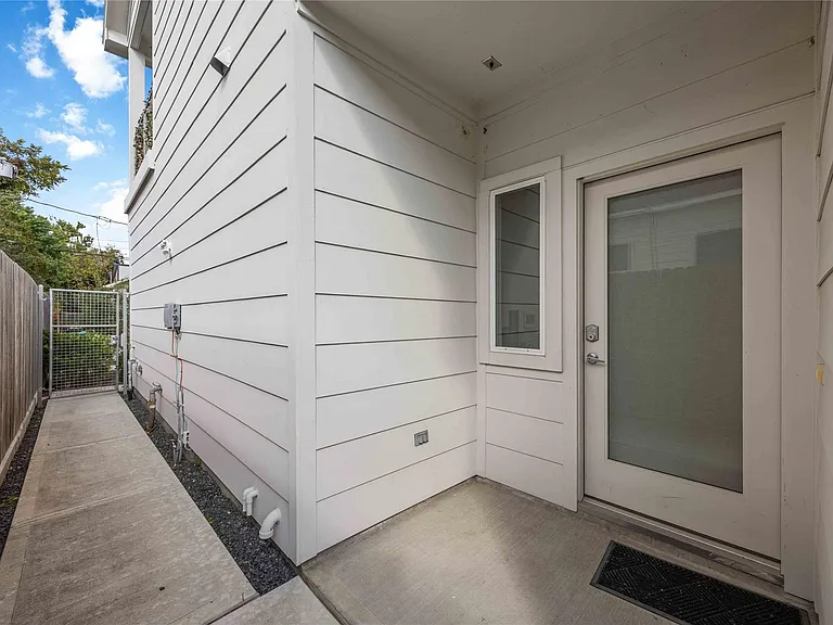 5310 Suez St — Photo 28
