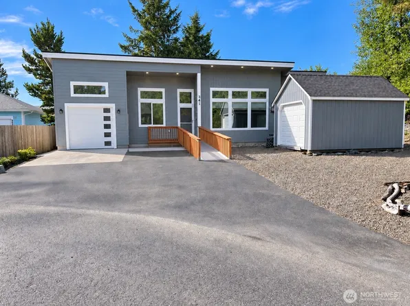 341 Redwood Court SE, Ocean Shores, WA 98569
