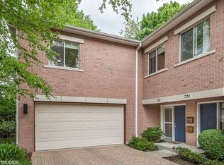 732 11th St, Wilmette, IL