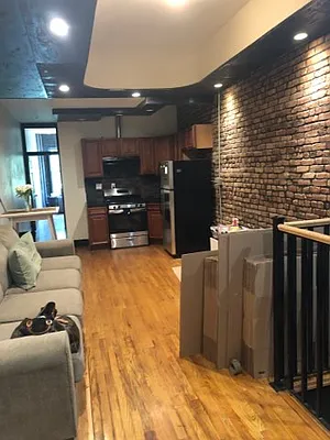 Rented by Batra Group Inc | media 1