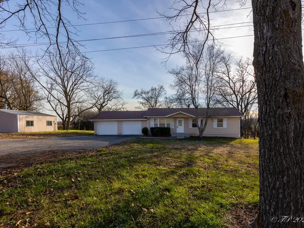 7018 State Route Zz, West Plains, MO 65775
