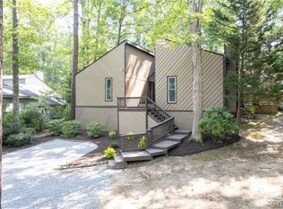 3211 Fox Chase Dr, Midlothian, VA 23112