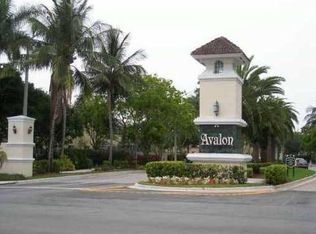 1820 SW 102nd Ter, Hollywood, FL 33025