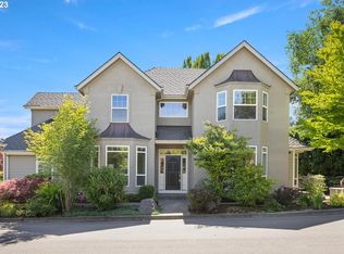 2 Morningview Pl, Lake Oswego, OR 97035