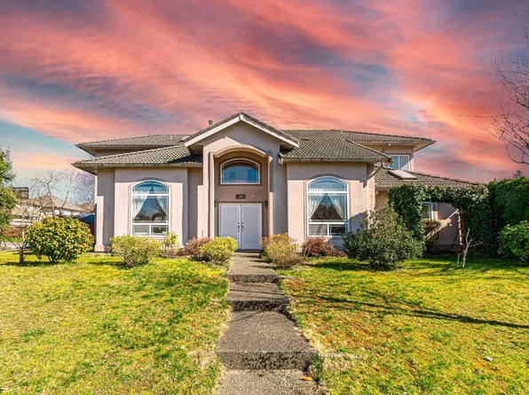 10970 155th St, Surrey, BC V3R 0X6