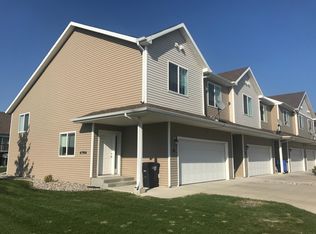 4696 47th St S, Fargo, ND 58104