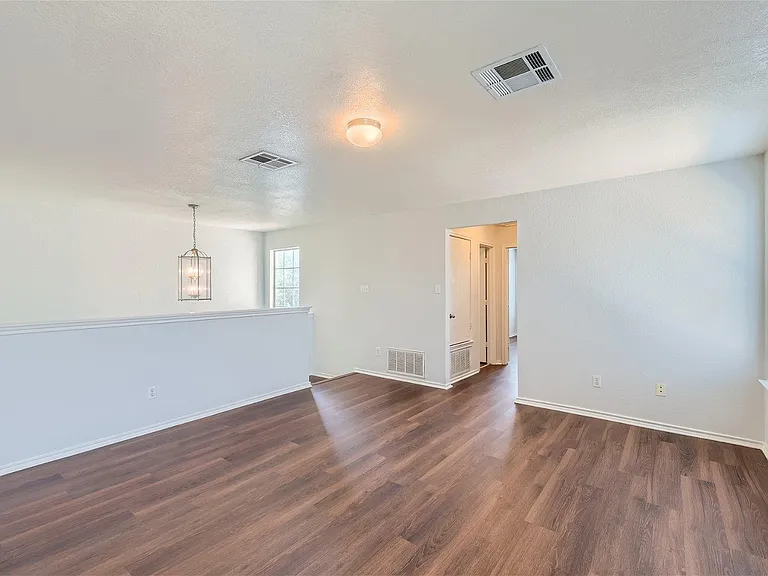18408 Cloudmore Ln — Photo 10