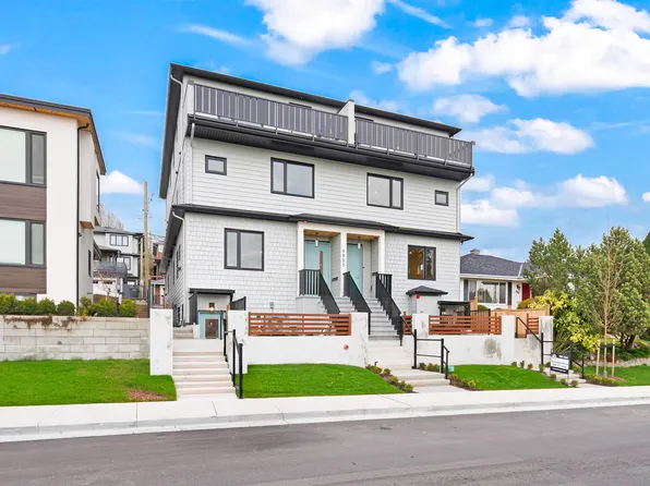 4855 Venables St #1, Burnaby, BC V5C 3A9