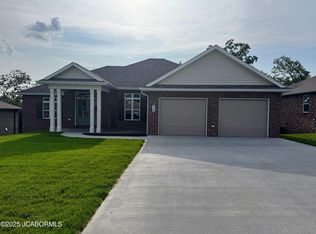 718 Sardonyx Dr, Jefferson City, MO 65109