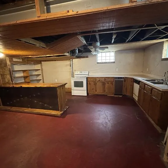 8311 Jadwin St — Photo 14