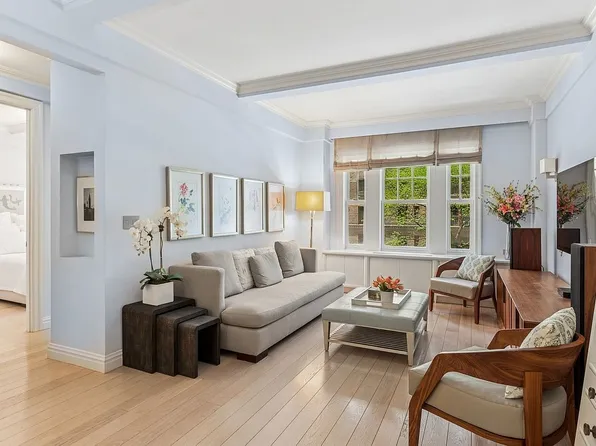 588 W End Ave APT 4B, Manhattan, NY 10024