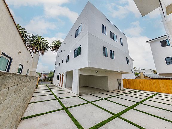 5th image of 5187 W 21st St