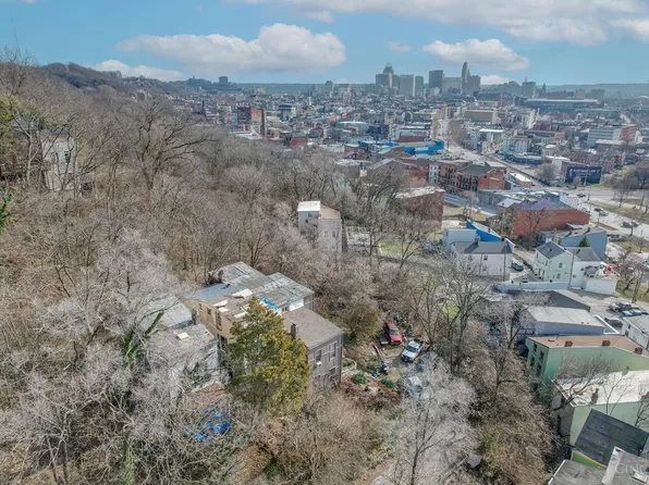 2121 Renner Pl, Cincinnati, OH 45214