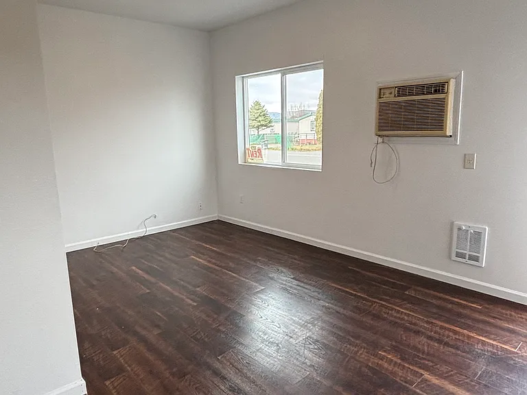 230 Hoose St #B — Photo 5