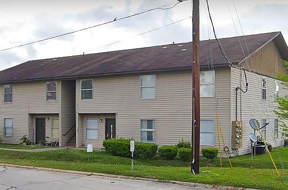 2nd image of 210 N Beglis Pkwy