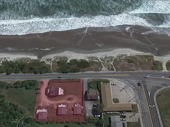 811 Ocean Rd, Narragansett, RI 02882