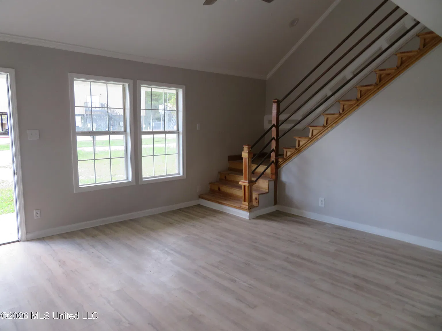 3 bed, 2.5 bath, 1412 sqft, $1,850 — Photo 2