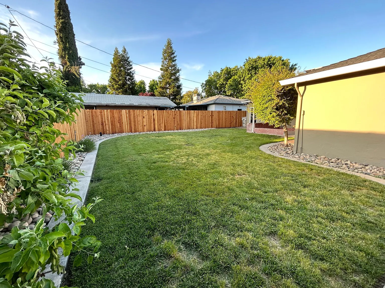 3 bed, 1248 sqft, $2,500 — Photo 3