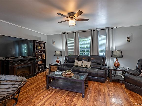 5th image of 7 Pearlbush Lane