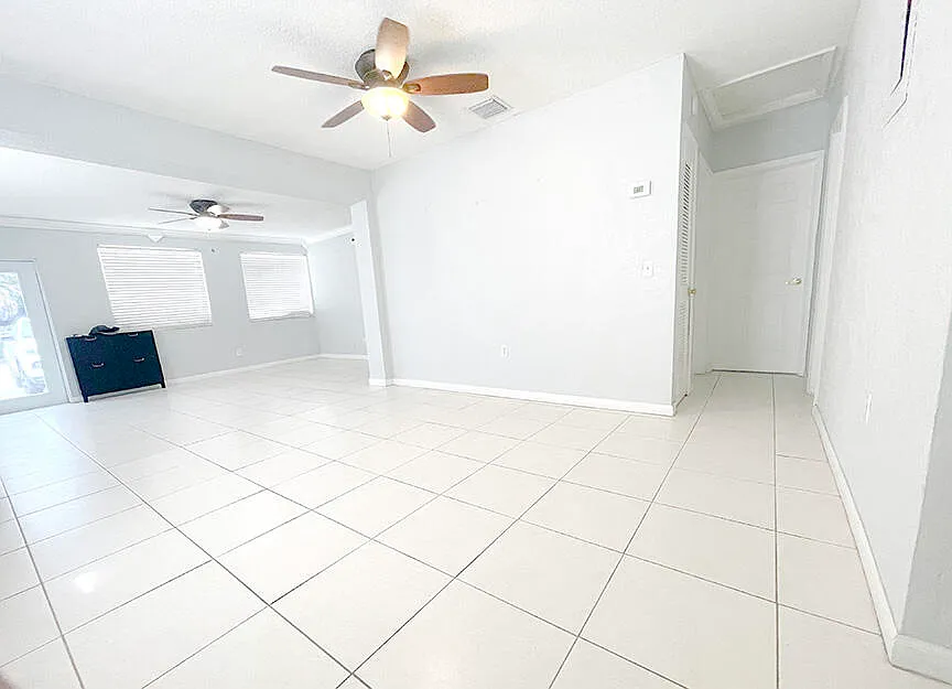 4 bed, 2.0 bath, 1847 sqft, $3,800 — Photo 4