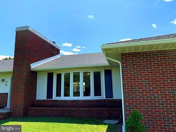 3rd image of 815 Vineland Ave