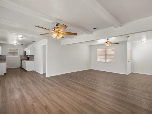 1425 Ridgecrest Dr, Midlothian, TX 76065