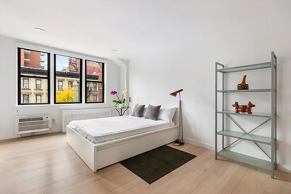 Rented by Edward Seisdedos, LREB | media 5