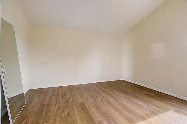 26245 Perrier Dr — Photo 10