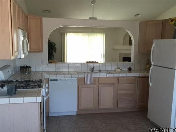 3rd image of 1605 El Campo