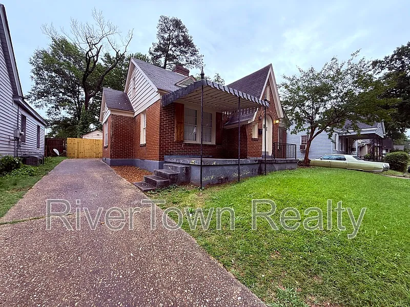 Building Photo - 1026 Stonewall St