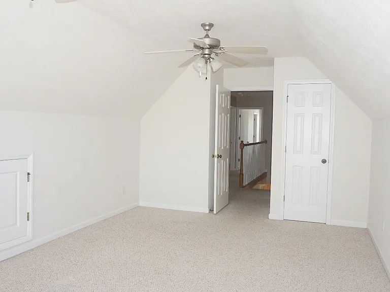 87 Arlington Dr — Photo 6